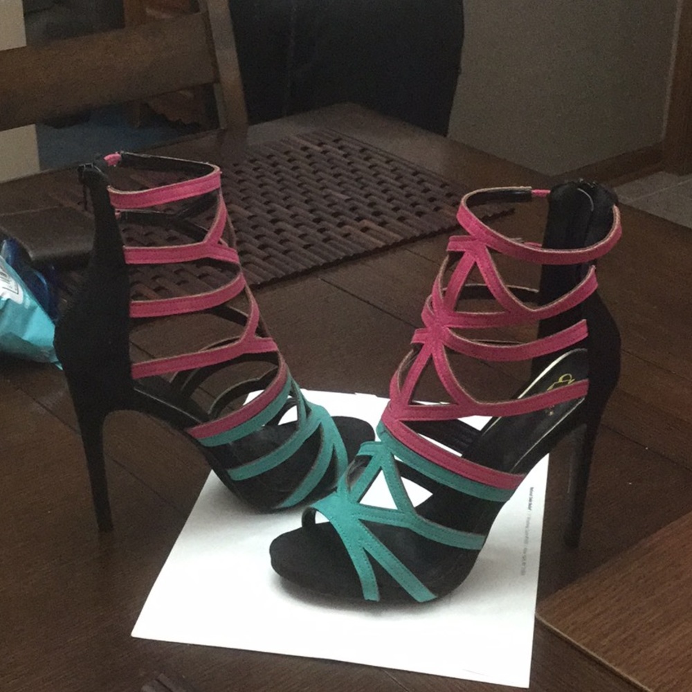 Women’s heels Sandals gladiator - Picture 2 of 5